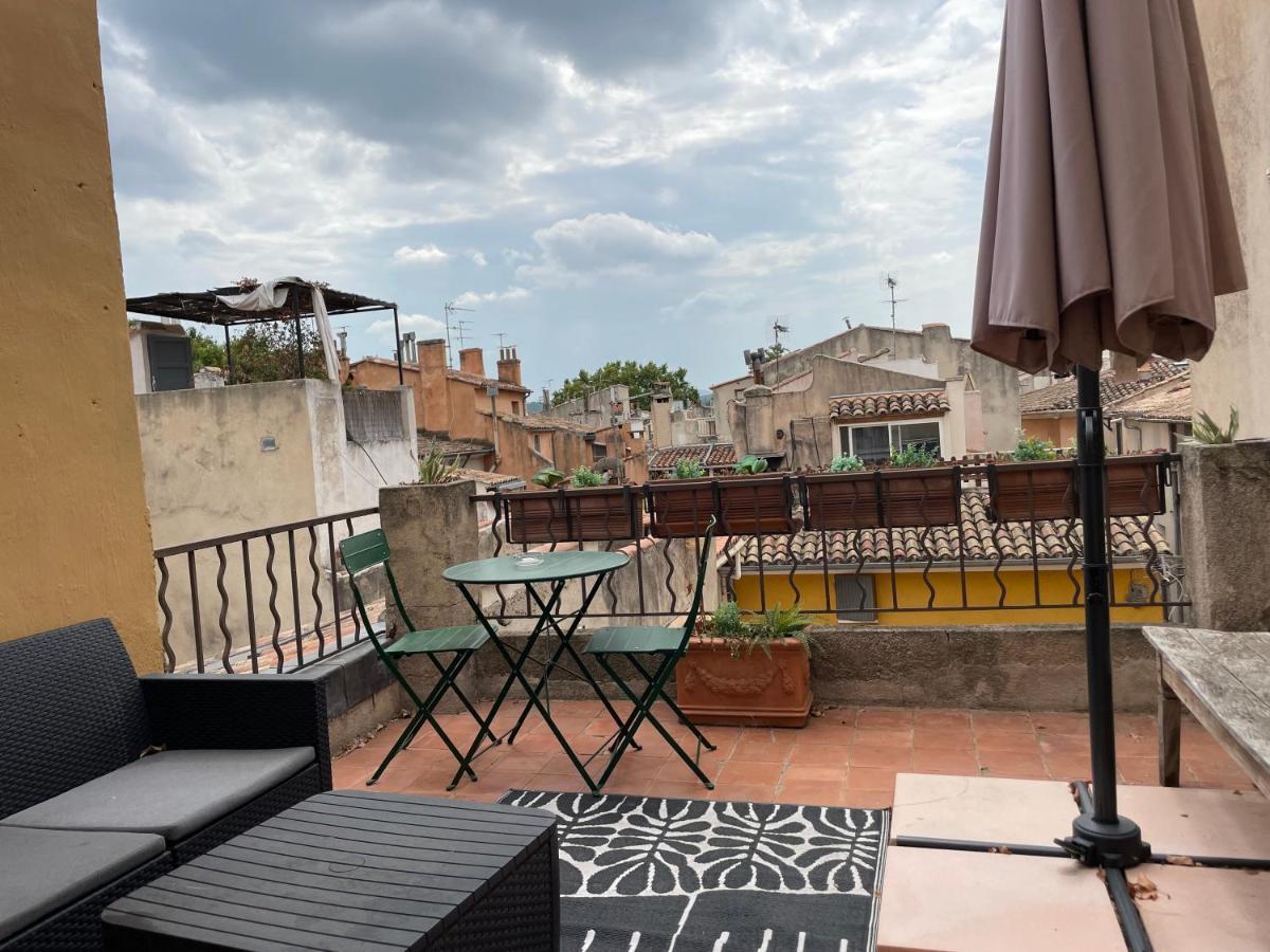 Une Terrasse Sur Les Toits Aix-en-Provence Extérieur photo